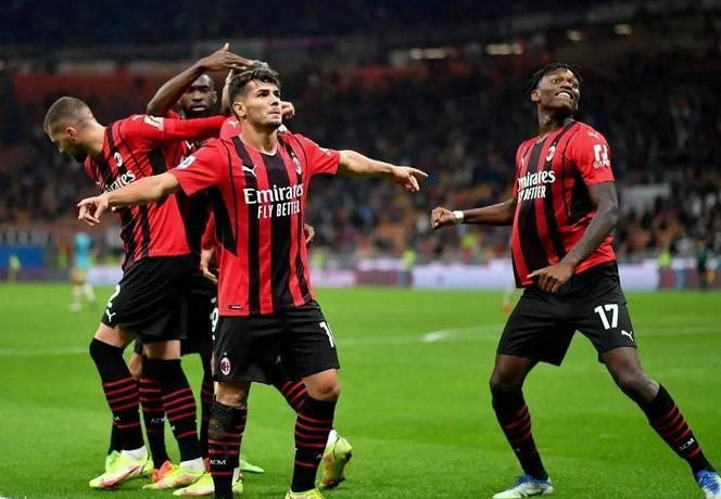 AC米兰险胜法国，拉什福德点燃赛场