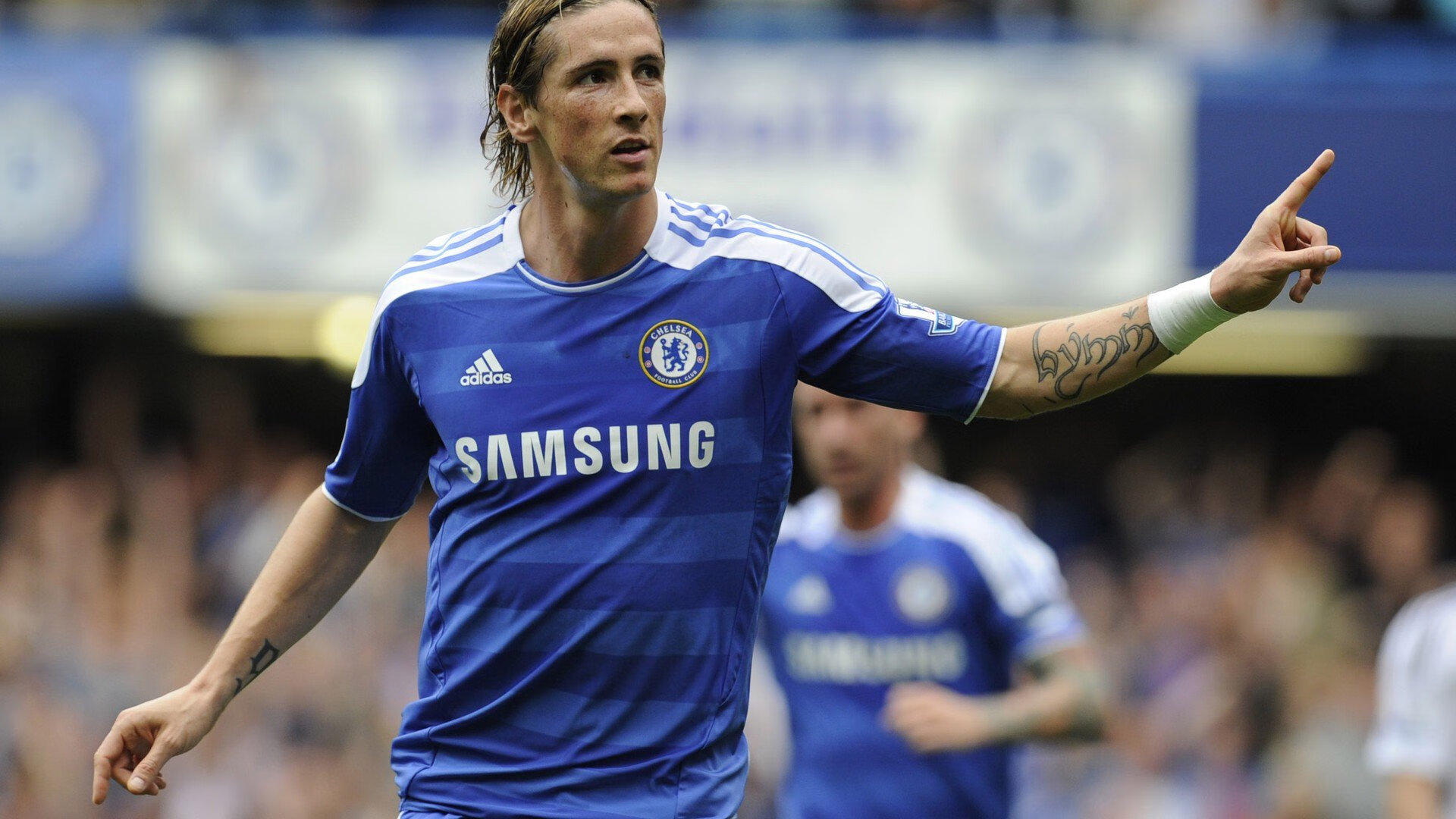 爱游戏在线-厄瓜多尔压哨绝杀马竞，奥斯梅恩，那个在攻防转换中重写比赛的人