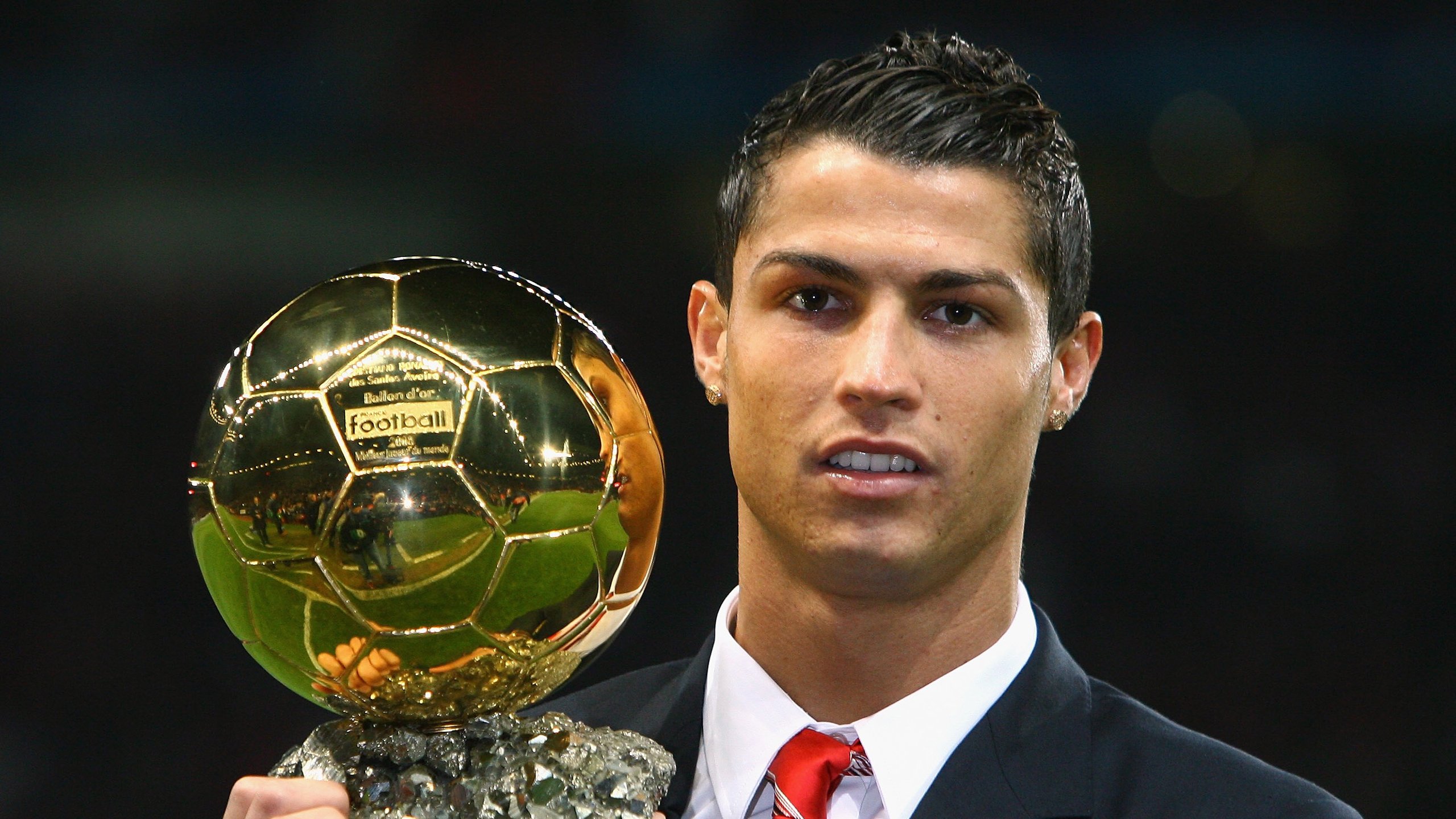 孔德冠军级表现，皇马强行终结伊拉克的足球神话